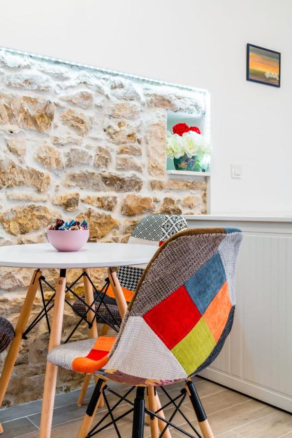 Studio Apartman Mirela Kastel Stafilic Kaštela Buitenkant foto